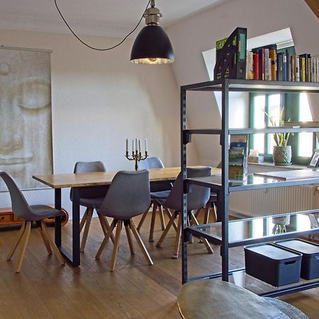 Neustadt-Aussicht - Grosse Wohnung Mit Balkon Dresden Eksteriør bilde